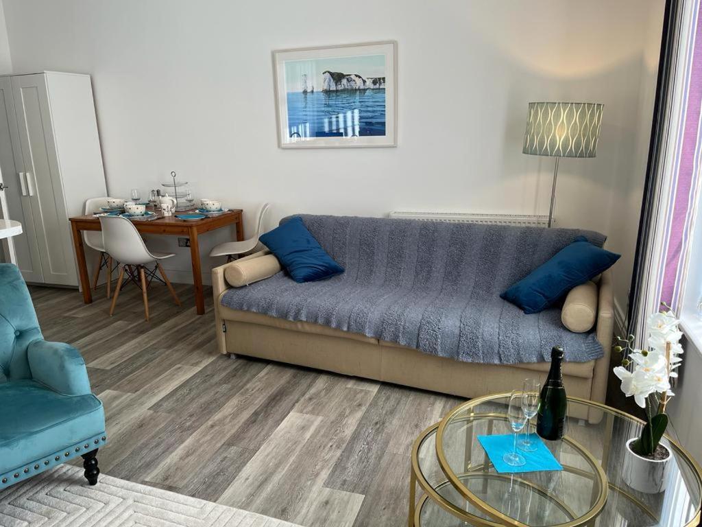 Amberlea Apartment Суонидж Экстерьер фото